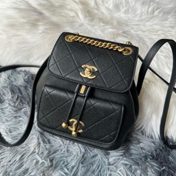 圖片 Chanel 22c 黑金荔枝Duma後背包