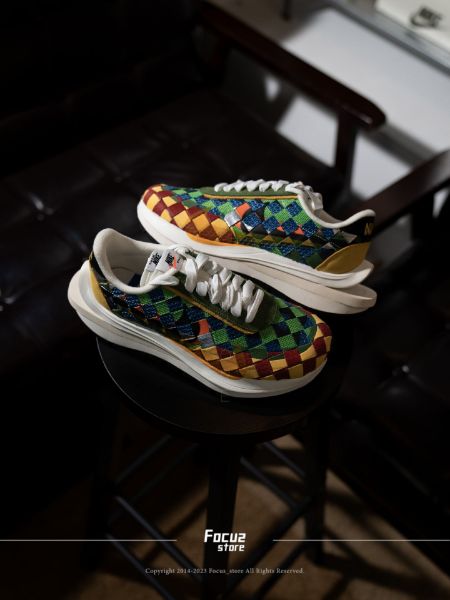 Jean Paul Gaultier x sacai x Nike Vaporwaffle Woven Multi Color DR5209300