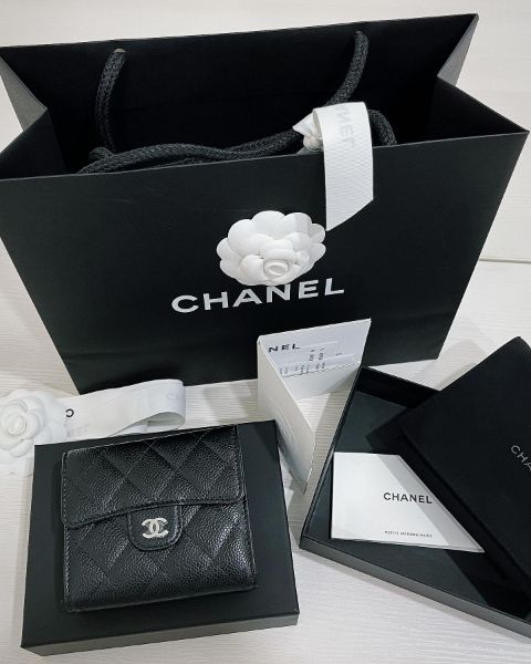 圖片 CHANEL 全新歐洲購入 經典三折短夾 銀扣 荔枝牛皮