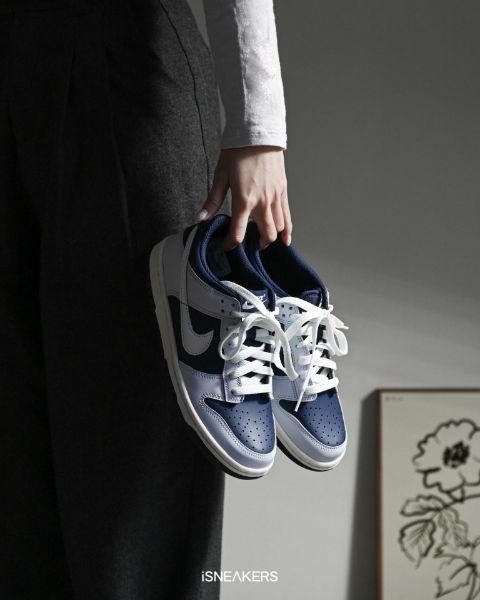 iSNEAKERS 現貨 Nike Dunk Low (GS) "Football Grey Navy" 灰藍 FB9109-002