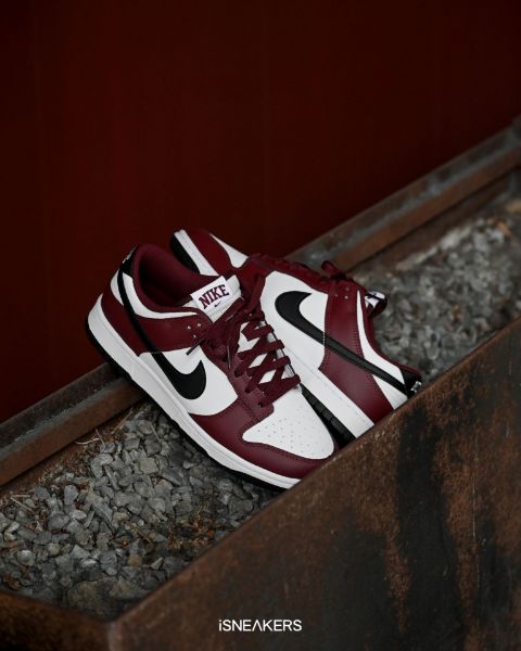 iSNEAKERS 現貨 Nike Dunk Low "Dark Team Red" 酒紅黑勾 FZ4616-600