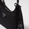 圖片 【預購特惠 】 Prada Re-Edition 再生尼龍迷你肩背手提包
