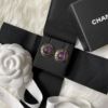 圖片 Chanel 21年秋冬款 紫色字母鏤空耳針
