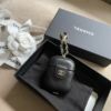 圖片 Chanel 黑金AirPods 耳機包掛件