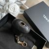 圖片 Chanel 黑金AirPods 耳機包掛件