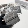 圖片 Chanel 19 深灰色/銀扣短夾