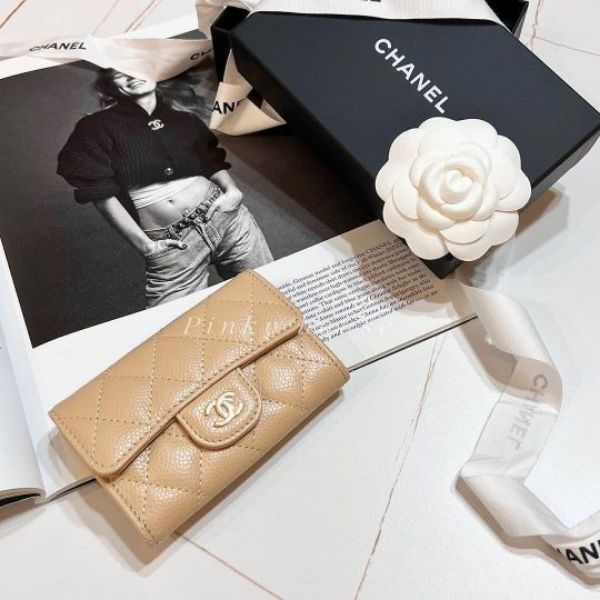 圖片 Chanel 經典奶茶色金扣單層卡包