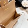 圖片 Chanel 經典奶茶色金扣單層卡包