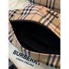 圖片 Burberry 經典卡其格紋設計 搭配字母 男生 必備 腰包