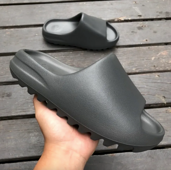 圖片 Adidas Yeezy Slide "Granite" 碳灰色 拖鞋 ID4132