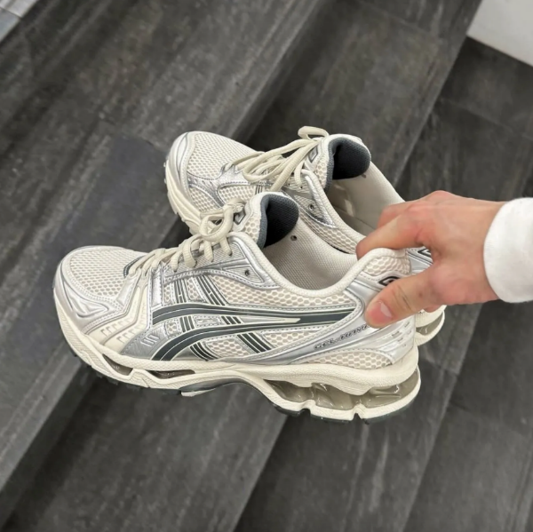 圖片 ASICS GEL-KAYANO 14 莫蘭迪灰綠 奶油白銀 1201A019-200