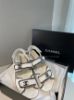 圖片 Chanel 塗鴉白色涼鞋