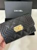 圖片 Chanel A80603 Boy Small Wallet  Boy 荔枝紋卡片夾 黑金 