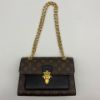 圖片 【哈極品】美品《Louis Vuitton LV 字紋拼黑皮  VICTOIRE 維多利亞 斜背包/肩背包/二用包》