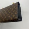 圖片 【哈極品】美品《Louis Vuitton LV 字紋拼黑皮  VICTOIRE 維多利亞 斜背包/肩背包/二用包》