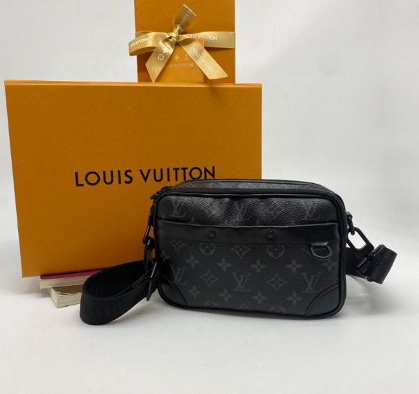 圖片 【哈極品】美品 《Louis Vuitton LV 新款 晶片款 黑字紋 橫式 Alpha 郵差包 肩背包/斜背包》