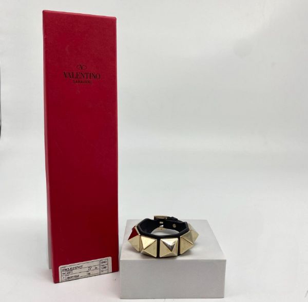 圖片 【哈極品】美品《 Valentino 范倫鐵諾 經典 黑色 全皮 鉚釘手環 》