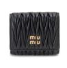 圖片 Miu Miu 5MH033 Matelasse 納帕軟皮短夾 黑色《2024季度新品》