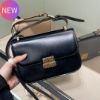 圖片 Miu Miu 5BD254 Logo 推鎖 Box 牛皮小方包 黑色《2024季度新品》