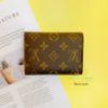 圖片 Louis Vuitton Victorine老花字紋信封金釦短夾