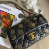 圖片 Chanel 黑金牛皮金幣徽章mini cf