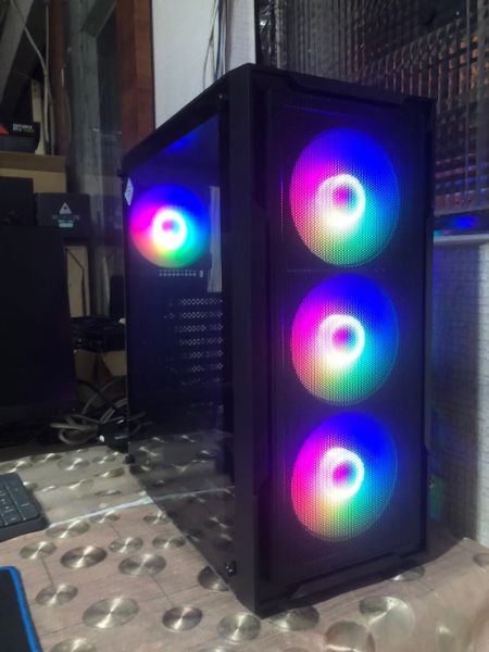 圖片 Intel I5 12代  RTX5060 炫彩幻光   遊戲主機  3A入門  首選 