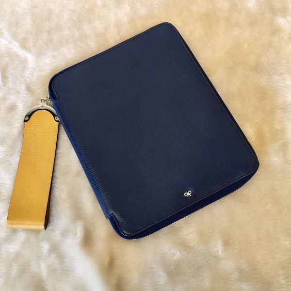 圖片 【哈極品】美品《Anya Hindmarch 深藍色 全皮 Ipad air 套》