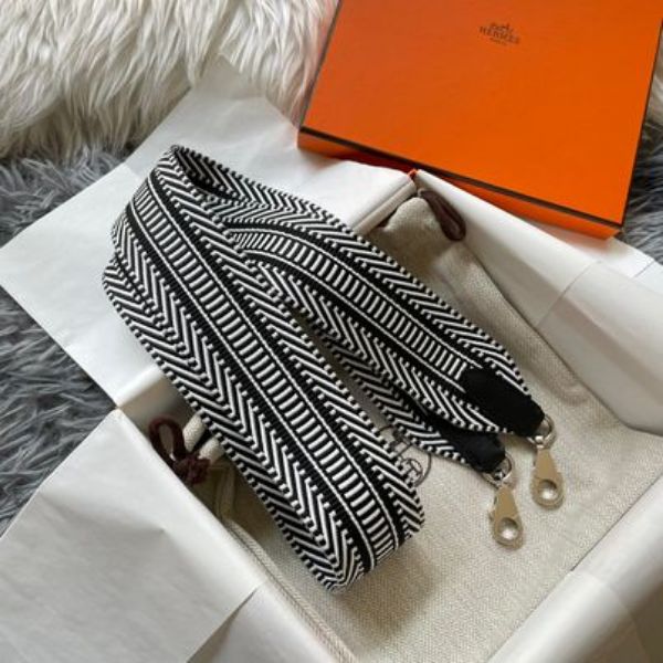 圖片 Hermes 黑白編織銀釦背帶