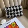 圖片 Chanel限量黑白千鳥格珍珠mini cf