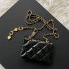 圖片 Chanel 22k黑金漆皮愛心吊飾mini腰包