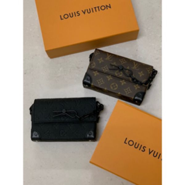 圖片 Louis Vuitton LV Steamer 經典 咖啡色經典老花、壓紋設計 隨身側背包 現貨