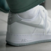 圖片 NIKE AIR FORCE 1 煙雨灰 灰勾 男鞋 FJ4146-100