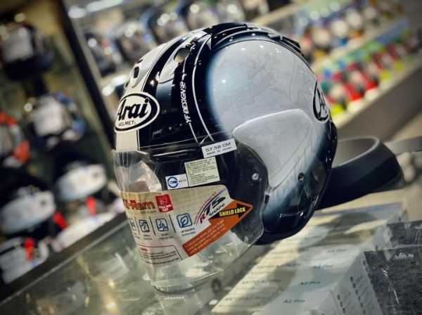 圖片 UPC騎士精品_台中店 ARAI VZ-RAM 彩繪款  白地圖  安全帽 進口帽 半罩