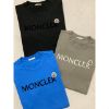 圖片 Moncler 經典絨布字母設計 黑、藍色、奶茶 短袖T恤上衣