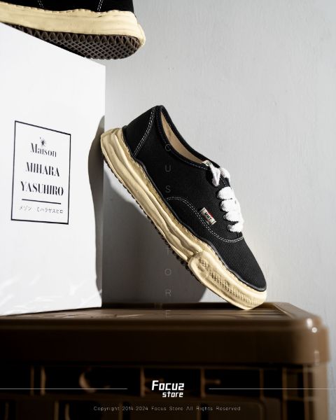 Maison Mihara Yasuhiro Baker OG Sole Vintage Canvas Low Black MMY A09FW735