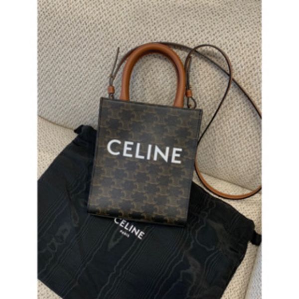 圖片 Celine 經典 咖啡色老花設計 搭配字母 琴譜包 手提 側背包