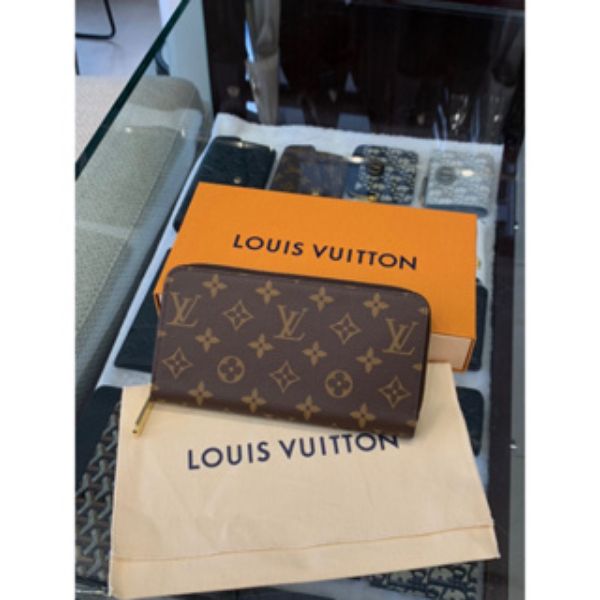 圖片 Louis Vuitton LV 咖啡色老花滿版設計 女生長夾 現貨