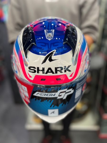 圖片 UPC騎士精品_台中店  SHARK AERON GP ZARCO REPLICA  大鴨尾 碳纖維 量少稀有 首批預購 安全帽 全罩式安全帽 鏡片快拆 