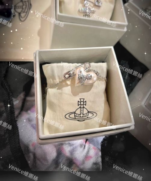 圖片 Vivienne Westwood星球珍珠別針項鍊