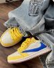 圖片 Travis Scott x Air Jordan 1 Low OG '' Canary Yellow'' 檸檬黃 藍勾 金絲雀藍 倒鉤 DZ4137-700/預購