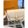 圖片 Louis Vuitton LV Diane 壓紋款式 白色 女生法棍包