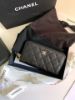 圖片 Chanel 荔枝牛皮金扣拉鍊中夾 📝預購