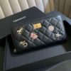 圖片 Chanel 黑金復刻徽章2.55拉鍊長夾