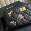圖片 Chanel 黑金復刻徽章2.55拉鍊長夾