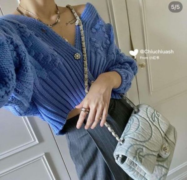 圖片 Chanel 21春夏水洗牛仔水波紋方胖子