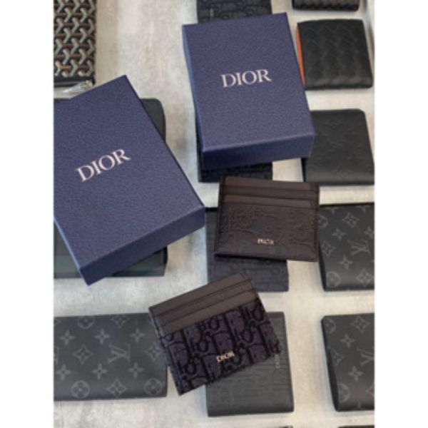 圖片 Dior 黑色老花 、皮革新款搭配字母logo設計 男生 卡夾