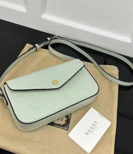 圖片 GUCCI 古馳 雙G壓印掀蓋斜背包