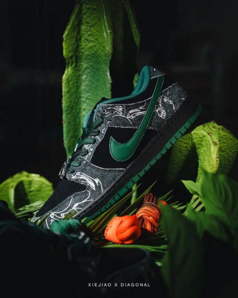 圖片 鞋教 預購 There Skateboards x Nike SB Dunk Low Pro "Anthracite and Gorge Green" 聯名款 煙灰泥煤綠 HF7743-001