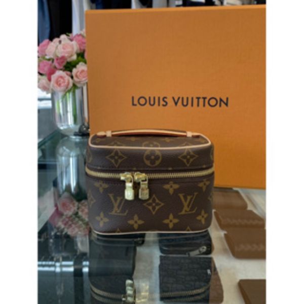 圖片 Louis Vuitton LV經典 咖啡色老花設計 Nice Nano 梳洗袋 化妝包