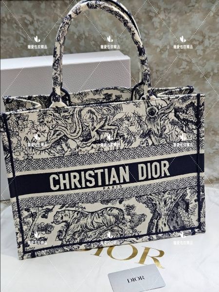 圖片 Dior Book tote 動物刺繡 中號